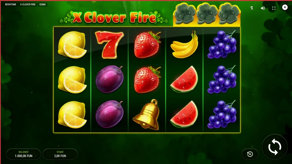 Interface do jogo X Clover Fire em um smartphone com tema de fogo e frutas